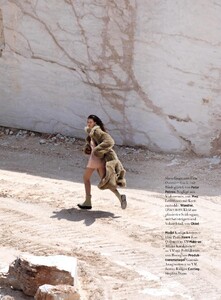 Harper’s Bazaar (10_2021)-page-013.jpg