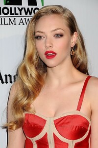 amanda_seyfried_02 (2).jpg