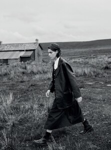 zelda 2021-10-01 Harper s Bazaar UK-page-012.jpg