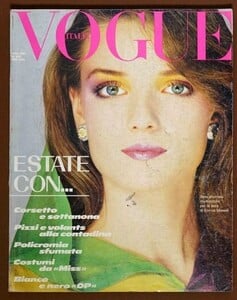 367458319_65_VOGUEITALIA_MAY1982.thumb.jpg.5f821a3bfc5c25bcc4456204cda3003f.jpg