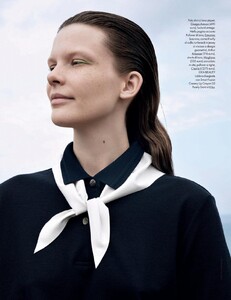 2021-09-25 - Elle Italia-page-009.jpg