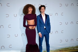 Zendaya+Coleman+Dune+Photocall+Le+Grand+Rex+tWsZHoo4HEox.jpg
