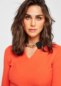 440079650-05-remey-collar-detail-jumper.jpg
