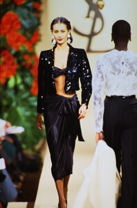 468806796_ysl-hc-ss-1998(10).thumb.jpg.ab2556378688a40c05dfbfa52831b6cf.jpg