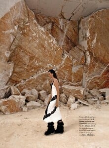 Harper’s Bazaar (10_2021)-page-006.jpg