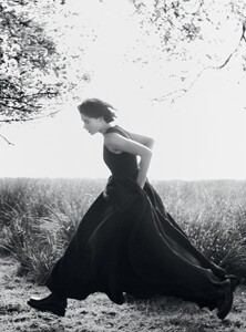 zelda 2021-10-01 Harper s Bazaar UK-page-004.jpg