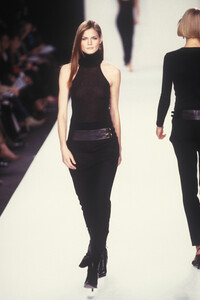 759524720_RalphLaurenFall200112.thumb.jpg.2af6141f02c567710e320fe28a0fb4ee.jpg
