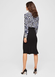 840032050-03-city-suit-skirt.jpg