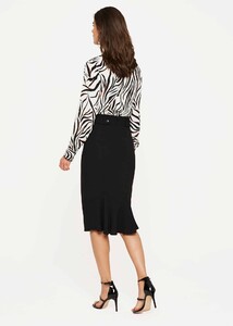 840055050-03-isabella-city-suit-skirt.jpg