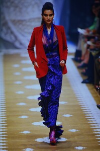 893641487_ungaro-hc-fw-1999(6).thumb.jpg.5f92fff37b7d3776ecb8526cbb0bbc5a.jpg