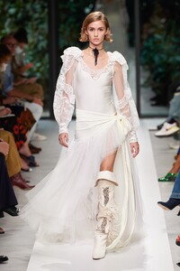 Quinn Mora Philosophy di Lorenzo Serafini Spring 2022 RTW MFW 1.jpg