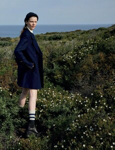 2021-09-25 - Elle Italia-page-016.jpg