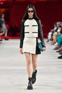 Mika Schneider Ports 1961 Spring 2022 RTW MFW 1.jpg