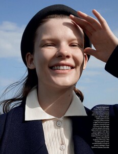 2021-09-25 - Elle Italia-page-002.jpg