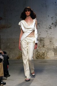 924996305_AnneValerieHash2003HauteCouture14.thumb.jpg.581546be1abf22f0d9345afe23e5e48b.jpg