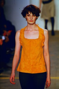 934295848_hugo-boss-fw-1999(8).thumb.jpg.4dff80c64de81dc412c379f2f76345bc.jpg