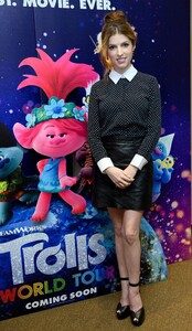 Anna-Kendrick-feet-ScandalPost-18-scaled.jpg