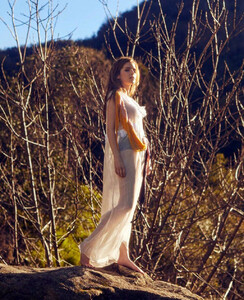 Anna-Kendrick-feet-ScandalPost-25.jpg