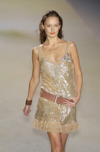 Blugirl-SS2005-02.jpg