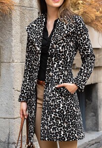 Blusa-Leticia-_-Pant.-Mariela-Camello-_-Saco-Esther-Animal-Prt-20-Edit-1.jpg