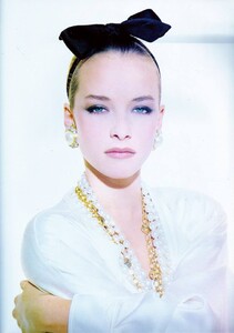 Demarchelier_UK_Vogue_March_1986_14.thumb.jpg.757fb15ed9d9421b55b45478a38a2759.jpg