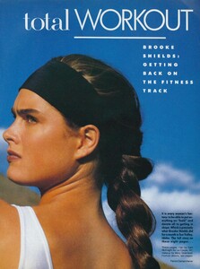 Demarchelier_US_Vogue_December_1987_02.thumb.jpg.a4360ccd95da7d0afc6af89f6c3b8bd8.jpg