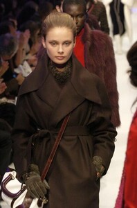 Fendi-FW2005-07.jpg