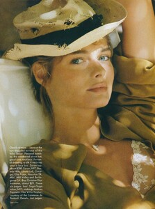 LN_Piel_US_Vogue_December_1987_01.thumb.jpg.6bd81490d59d91bc7a6dd46a0556f613.jpg