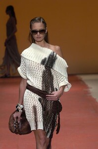 Laura-Biagiotti-SS2005-04.jpg