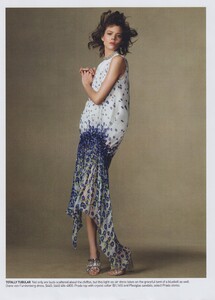 Love_Meisel_US_Vogue_March_2010_09.thumb.jpg.39032a6fe8c6fee58138f6d062a86559.jpg