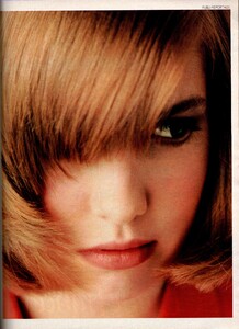 MarieClaireFR1989May054.thumb.jpg.4cd750bebd3612a5f5d0f33ca6ba447d.jpg