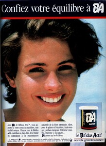 MarieClaireFR1989May137.thumb.jpg.af4addbbb7b74000d7ee4654153e89ef.jpg