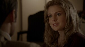 Mkone-RoseMcIver-PetalsOnTheWind-1080p_3.mkv_snapshot_00.01_2020.02.29_19.04.56.jpg