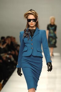 Moschino-FW2005-08.jpg