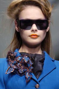 Moschino-FW2005-13.jpg