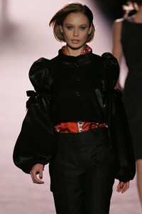 Nina-Ricci-FW2005-13.jpg