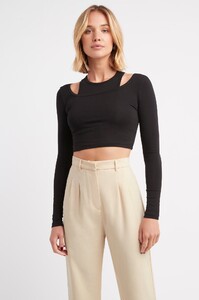 P087_Smith_Long_Sleeve_Crop_Black_01.jpg