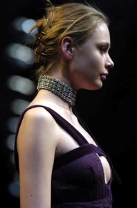 Paco-Rabanne-FW2005-23.jpg