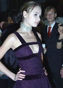 Paco-Rabanne-FW2005-38.jpg