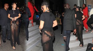 Rihanna-Beautiful-Ass-in-Thong-Panties.jpg