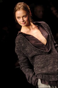 Stella-McCartney-FW2005-08.jpg