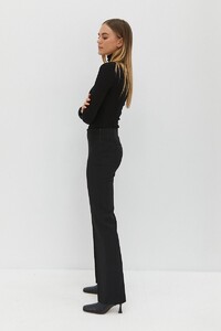 StyleAddict_Skivvy_BlackUntitledSession3131_800x.jpg