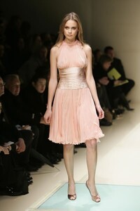 Versace-FW2005-18.jpg