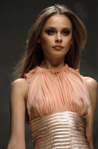 Versace-FW2005-24.jpg