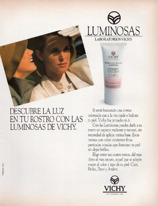 VichyLuminosasAdElleSp1288no27.thumb.jpg.d4772919888bacea68c1464f1bc070a7.jpg