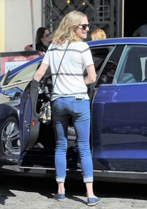 amanda-seyfried-out-and-about-in-studio-city-03-24-2016_2.jpg