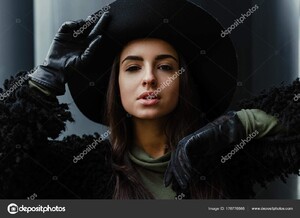 depositphotos_176776868-stock-photo-gorgeous-young-brunette-woman-fashionable.thumb.jpg.6d5e22543f97ece00d561e0faa035d8d.jpg