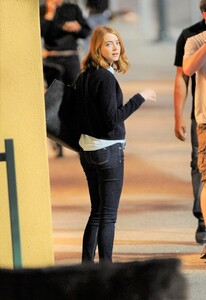 emma-stone-at-la-la-land-set-in-los-angeles-10-07-2015_20.jpg