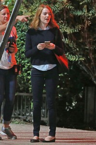 emma-stone-at-la-la-land-set-in-los-angeles-10-07-2015_9.jpg