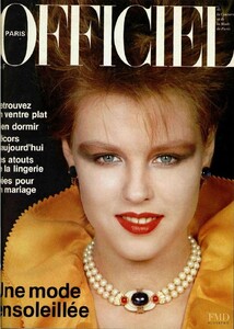 lofficiel-france-1982-april-00-fullsize.thumb.jpg.9f163f2e0badfb694cb6639c32fbf9ce.jpg